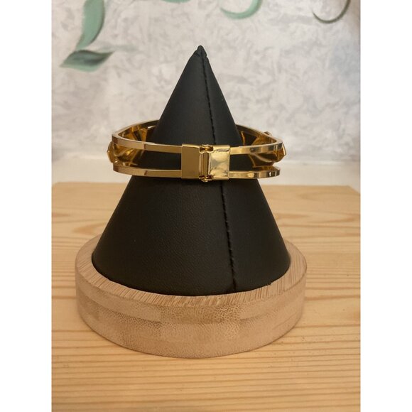 Gold-Tone Leaf & Faux Stone Inlay Hinged Bracelet With Secure Hinged Clasp - Picture 5 of 7